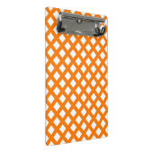 Orange-Weiß-Schachbrett-Diamantmuster Mini Klemmbrett (Schrägansicht)