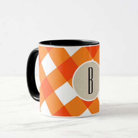 Orange Weiße Karierte Kraft Rustikale Monogramm An Tasse (Vorderseite Links)