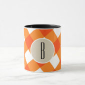 Orange White Kariert Kraft Rustic Monogram Initial Tasse (Zentrum)