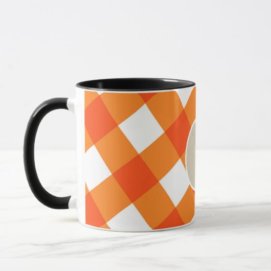 Orange White Kariert Kraft Rustic Monogram Initial Tasse (Links)