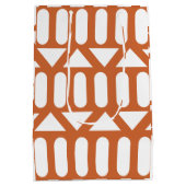 Orange White Modern Geometric Mittlere Geschenktüte (Rückseite)