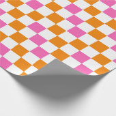 Orange White Pink Checkered Pattern Design  Geschenkpapier (Ecke)