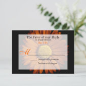 Orange Yellow Gerber Daisy Blume Wedding RSVP Karte (Stehend Vorderseite)