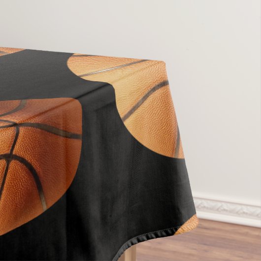 Orangefarbene Basketballs auf schwarz, große Table Tischdecke (Beispiel)