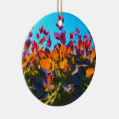 Orangefarbene Blätter im Herbst Keramik Ornament (Rechts)