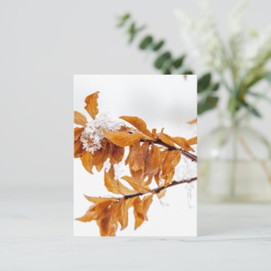 Orangefarbene Blätter im Winter Postkarte (Stehend Vorderseite)