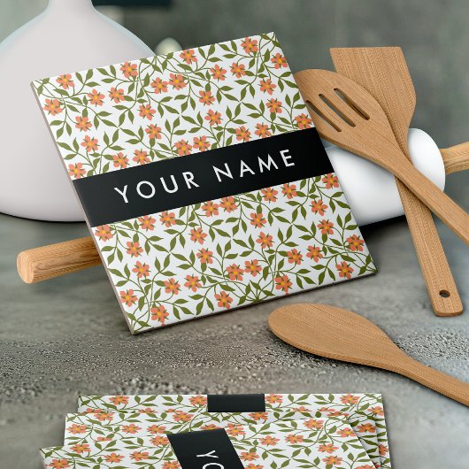 Orangefarbene Blume, Blumenmuster, Boho, Ihr Name Fliese