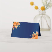 Orangefarbene Blume für Navy Blue Platzkarte (Rückseite)