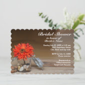 Orangefarbene Blume im Brautparty Glass Jar Einladung (Stehend Vorderseite)