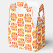 Orangefarbene Blume, Muster von Blume, Muster von Geschenkschachtel (Geöffnet)
