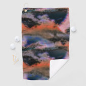Orangefarbene dunkle Wolken Textur drizzed Offset Golfhandtuch (Insitu)