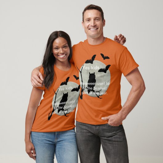 Orangefarbene Eulen und Fledermäuse T-Shirt (Unisex)