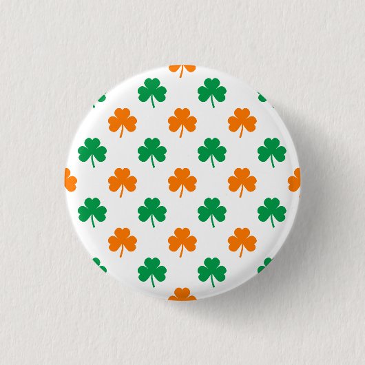 Orangefarbene, grüne Kleeblatt in weißer Form Button (Vorderseite)