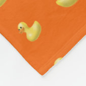 Orangefarbene Gummiente Fleecedecke (Ecke)