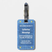 Orangefarbene Katze in Imitaten Denim Pocket mit I Gepäckanhänger (Rückseite vertikal)