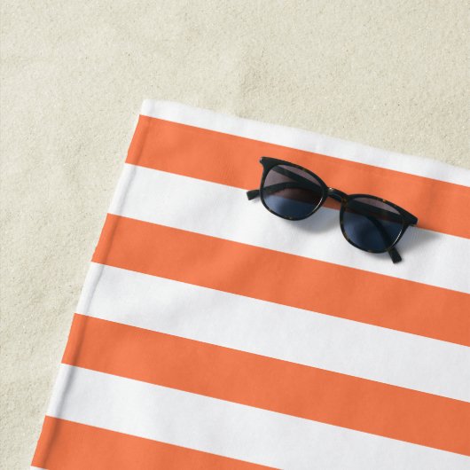 Orangefarbene Korallenfarben Streifen Urlaub Somme Strandtuch (Beispiel)