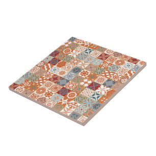 Orangefarbene marokkanische Fliesen