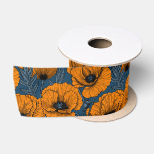Orangefarbene Mohn in dunkelblau Satinband