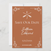 Orangefarbene Monogramme und Pfeile Save the Date Ankündigung (Vorderseite)