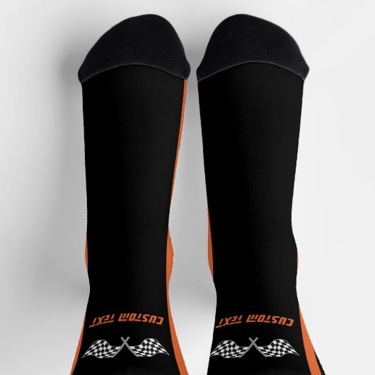 Orangefarbene Rennwagenflaggen - Personalisiert Socken (Oben)