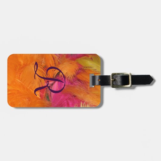 Orangefarbene, rosa Federn Monogramm Gepäckträger  Gepäckanhänger (Vorderseite horizontal)