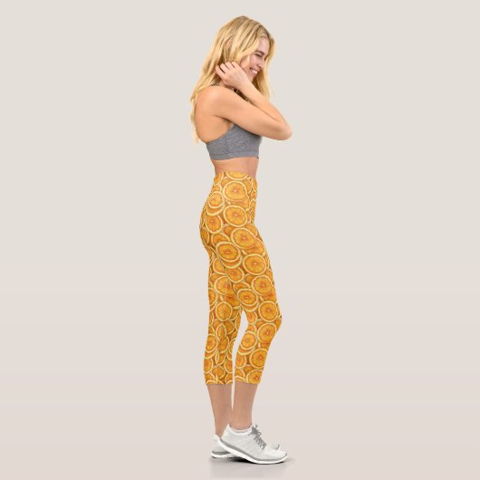 Orangefarbene Scheiben - Niedliche Capris-Leggings Capri Leggings (Rechts)