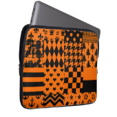 Orangefarbene schwarze gemischte Muster - Designmu Laptopschutzhülle (Vorne Rechts)