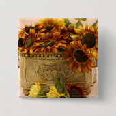Orangefarbene Sonnenblumen im Körbchen Button (Vorderseite)