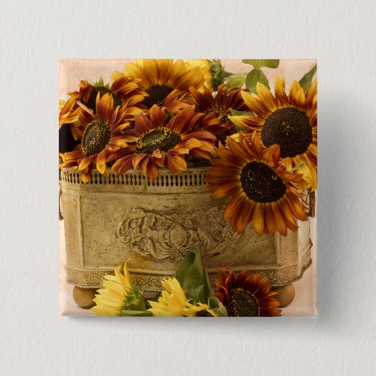 Orangefarbene Sonnenblumen im Körbchen Button (Vorderseite)
