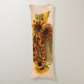 Orangefarbene Sonnenblumen im Körbchen Seitenschläferkissen (Vorderseite Vertikal)