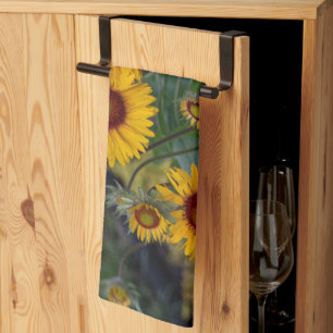 Orangefarbene Sonnenblumen, strahlende und fröhlic Geschirrtuch