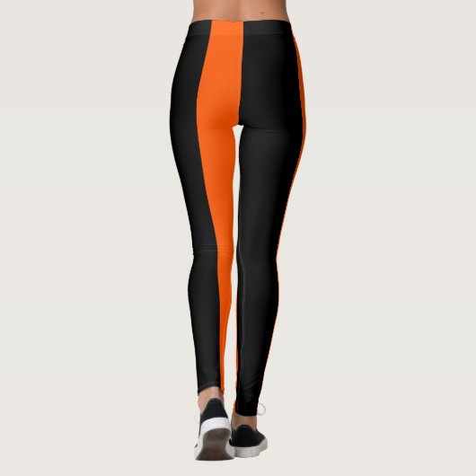 Orangefarbene Streifen Leggings (Rückseite)