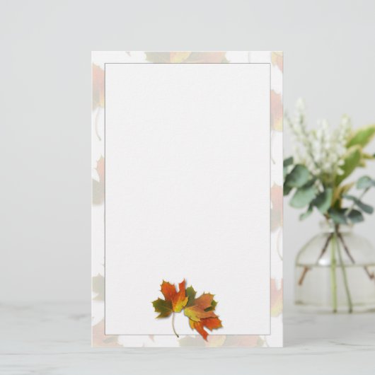 Orangefarbene und goldene Herbstblätter Briefpapier (Stehend Vorderseite)