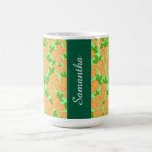 Orangefarbene und grüne Karotten Kaffeetasse (Mittel)