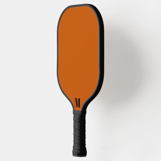 Orangefarbene und schwarz-moderne Monogramme Pickleball Schläger (Links)