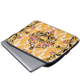 Orangefarbene und schwarze Blumen Kunst, Langes Le Laptopschutzhülle (Vorne Knopf)