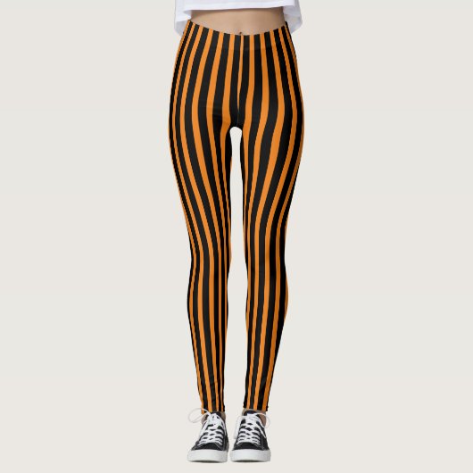Orangefarbene und schwarze Halloween-Leggings Leggings (Vorderseite)
