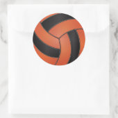 Orangefarbene und schwarze Volleyball Runder Aufkleber (Tasche)