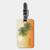 Orangefarbene und tropische Palmen mit Text Gepäckanhänger (Vorderseite vertikal)
