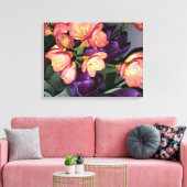 Orangefarbene und violette Blumen Leinwanddruck (Insitu (Wohnzimmer))