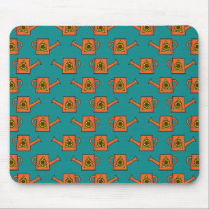 Orangefarbene Wasserdose mit Sonnenblumen Mousepad