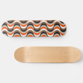 Orangefarbene, weiße, braune Retro Abstrakte Kunst Skateboard (Horizontal)