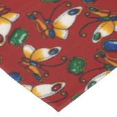 Orangefarbene weiße Schmetterlinge, Smaragd, Sapph Tischdecke (Schrägansicht)