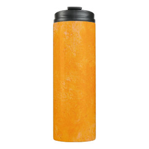 Orangefarbene Zementoberfläche, abstraktes Muster Thermosbecher