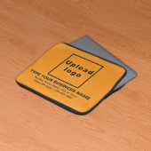 Orangefarbener Bildschirm für die Markenbezeichnun Laptopschutzhülle