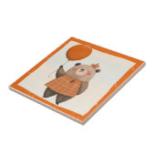 Orangefarbener Karierter Kleiderbär mit Haarbow Fliese (Seite)