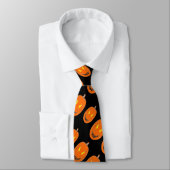Orangefarbener Kürbis auf schwarz Krawatte (Gebunden)