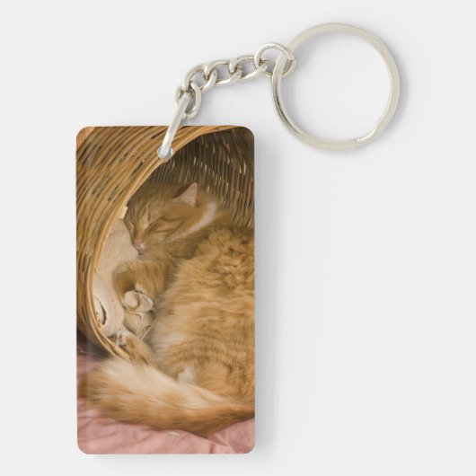 Orangefarbener Schlaf in Hürde Schlüsselanhänger (Rückseite)