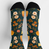 Orangefarbenes Herbstmuster auf tiefes Farngrün Socken (Oben)