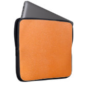 Orangefarbenes Ledermuster, Textur aus Hinterleder Laptopschutzhülle (Vorne Rechts)